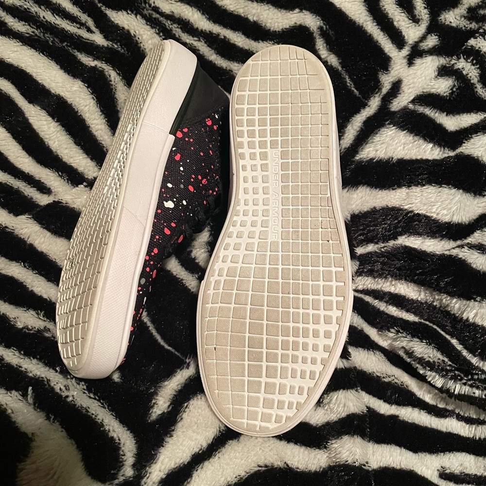 Under Armor - image 4